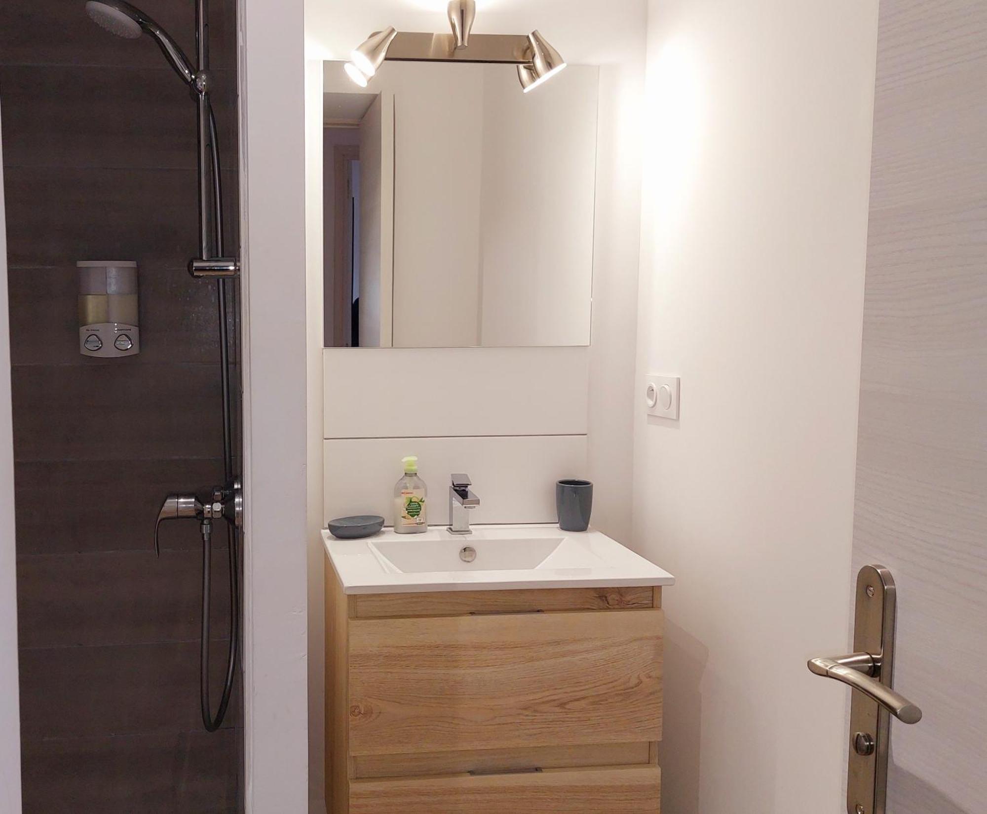 Appartement Duplex Cocoon - 10 Min De Blaye - 20 Min Cnpe - Wifi - Tv Hd à Saint-Seurin-de-Cursac Extérieur photo